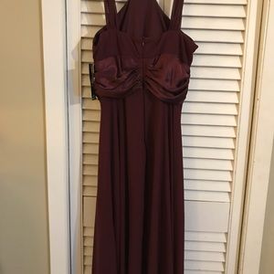 Beautiful Burgundy cocktail dress. Size 12.
